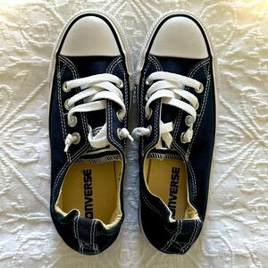 Converse Slip On Women’s Size 5 Navy Blue 💕